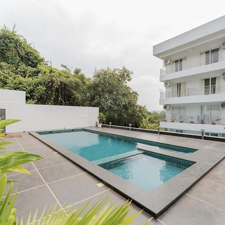 Lavish Apartments With Swimming Pool Near Candolim Beach Marmagao Exterior foto