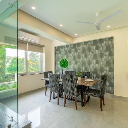 Lavish Apartments With Swimming Pool Near Candolim Beach Marmagao Exterior foto